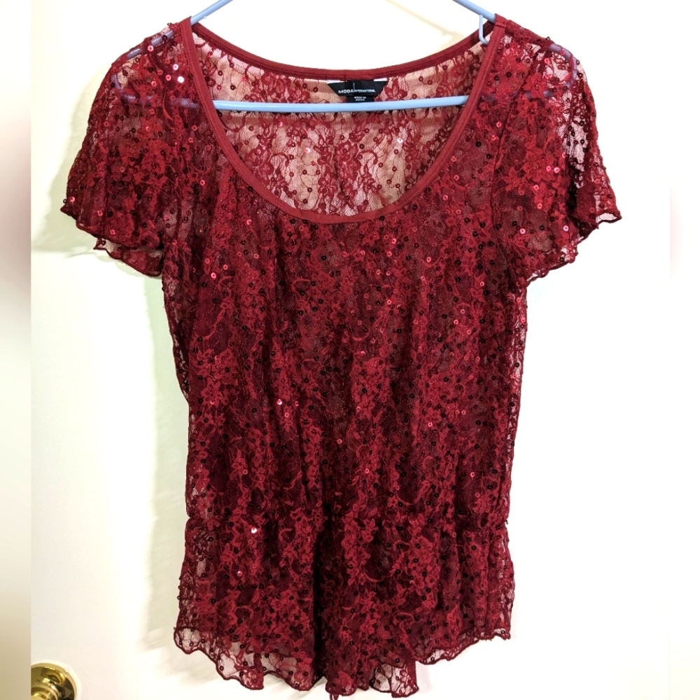 🌕 Moda International red sequin top